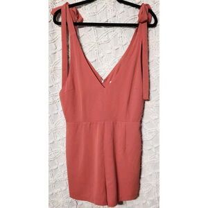 Buddy Love Romper Size Small Adjustable Tie Straps Pink Coral Joan V Neck V Back